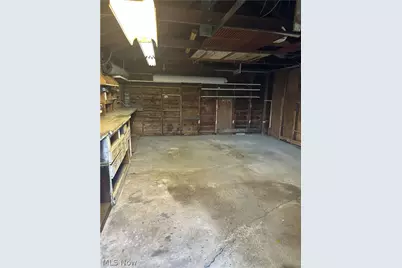 682 Barbara Avenue, Akron, OH 44306 - Photo 17