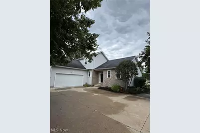 5479 Cable Point Circle NW, Canton, OH 44718 - Photo 1