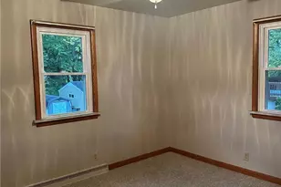9934 Georgetown St NE, Louisville, OH 44641 - Photo 7