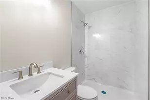 6145 Winchester Dr, Green Hills, OH 44131 - Photo 25