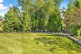 6145 Winchester Dr, Green Hills, OH 44131 - Photo 35