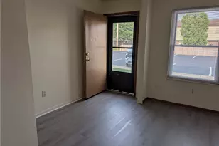 1563 Whitehall Blvd, Kent, OH 44240 - Photo 13