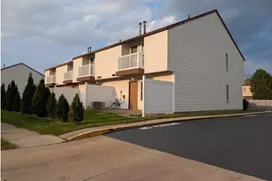 1565 Whitehall Blvd, Kent, OH 44240 - Photo 3