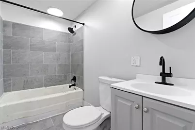 7211 Dearborn Avenue, Loveland, OH 44104 - Photo 23