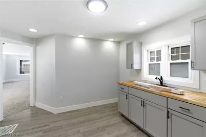 7211 Dearborn Avenue, Loveland, OH 44104 - Photo 25
