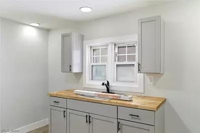 7211 Dearborn Avenue, Loveland, OH 44104 - Photo 27