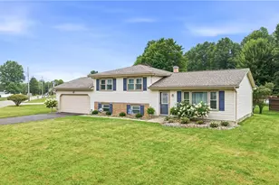 503 Meadowland Dr, Hubbard, OH 44425 - Photo 3