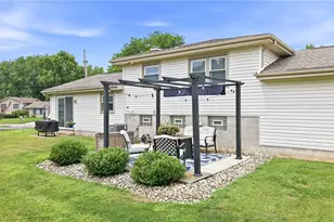 503 Meadowland Dr, Hubbard, OH 44425 - Photo 31