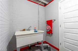3619 Sandgate St NW, North Canton, OH 44720 - Photo 41