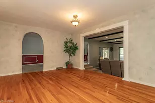 8831 Pine Tree Dr, Macedonia, OH 44056 - Photo 5
