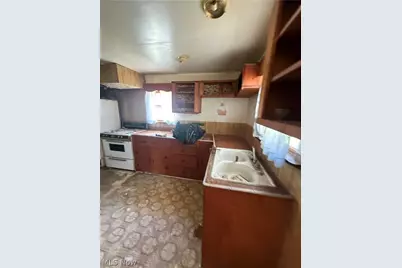 3573 Pershing Avenue, Hubbard, OH 44425 - Photo 29