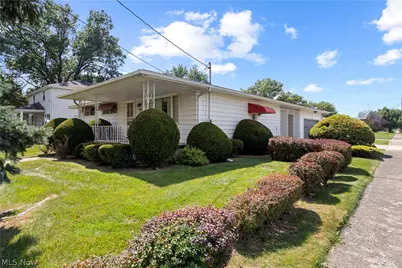 2824 Oberlin Avenue, Lorain, OH 44052 - Photo 1