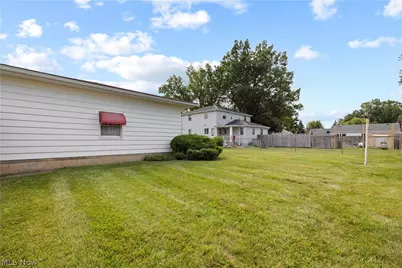 2824 Oberlin Avenue, Lorain, OH 44052 - Photo 27