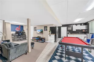 1159 E Robinson Ave, Barberton, OH 44203 - Photo 27