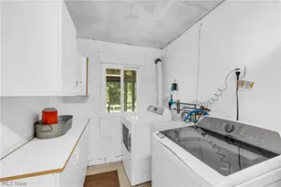 1159 E Robinson Ave, Barberton, OH 44203 - Photo 35