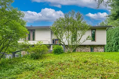 1384 Northeast Avenue, Tallmadge, OH 44278 - Photo 1