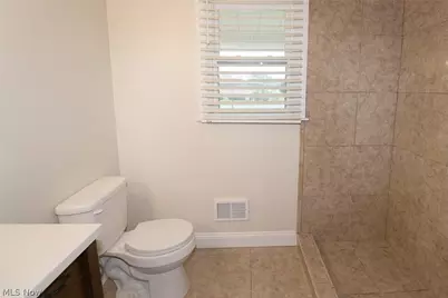 2306 Alexander Manor W, Steubenville, OH 43952 - Photo 39