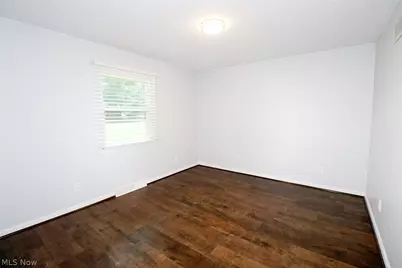 2306 Alexander Manor W, Steubenville, OH 43952 - Photo 35