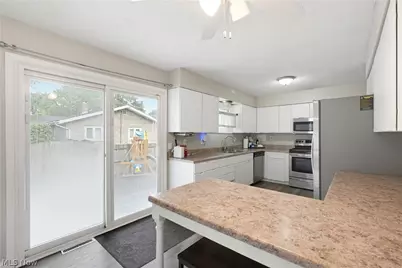 270 Magua Drive, Akron, OH 44319 - Photo 15