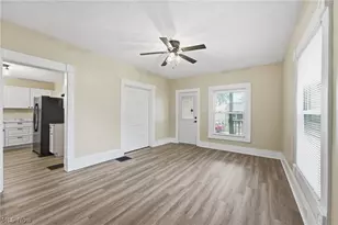 1405 Wabash Ct NE, Canton, OH 44705 - Photo 9