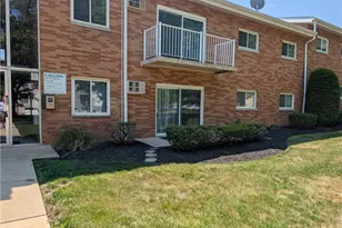 481 Tollis Pkwy, Grandview Heights, OH 44147 - Photo 3