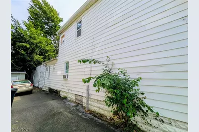 2217 W 104th Street, Loveland, OH 44102 - Photo 3