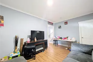 2217 W 104th St, Loveland, OH 44102 - Photo 7