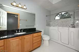 4007 Falconswalk Ct, Stow, OH 44224 - Photo 17