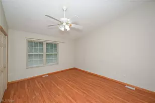 4007 Falconswalk Ct, Stow, OH 44224 - Photo 13