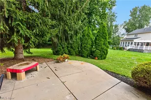1910 Northgate Cir, Akron, OH 44320 - Photo 37