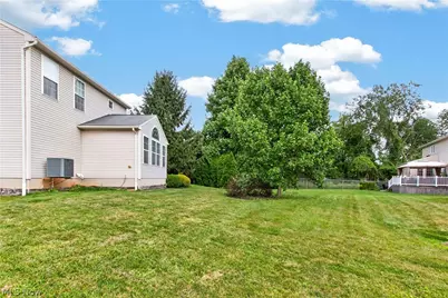 1910 Northgate Circle, Akron, OH 44320 - Photo 41