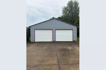 39 School Street, Hubbard, OH 44425 - Photo 9