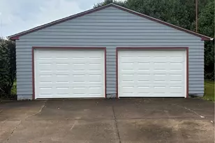 39 School St, Hubbard, OH 44425 - Photo 9