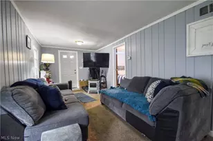 902 Quentin Rd, Eastlake, OH 44095 - Photo 9