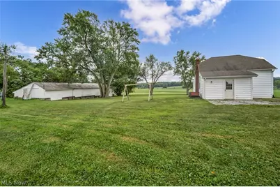 5706 Kemary Avenue SW, Navarre, OH 44662 - Photo 7
