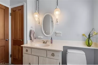 424 E 326th Street, Willowick, OH 44095 - Photo 17