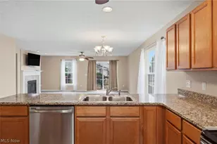 37470 Tail Feather Dr, North Ridgeville, OH 44039 - Photo 9
