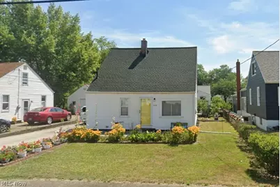2726 Gilbert Avenue NE, Canton, OH 44705 - Photo 3
