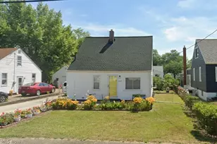 2726 Gilbert Ave NE, Canton, OH 44705 - Photo 3