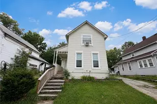 1027 Yale St, Akron, OH 44301 - Photo 1