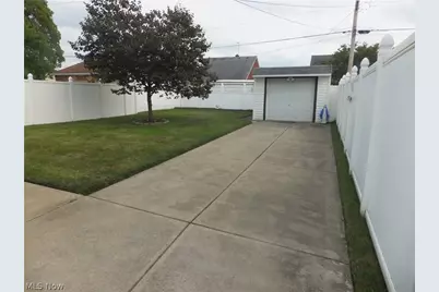 6905 Plainfield Avenue, Loveland, OH 44144 - Photo 23