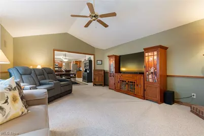 6633 Olde Stone Circle NE, Canton, OH 44721 - Photo 15