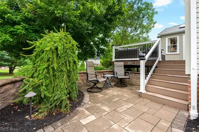 6633 Olde Stone Circle NE, Canton, OH 44721 - Photo 5