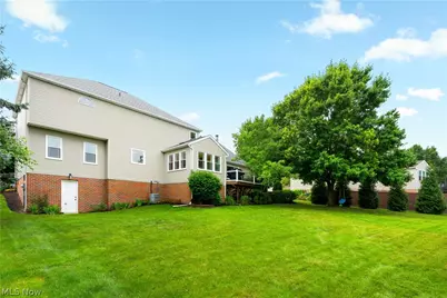 6633 Olde Stone Circle NE, Canton, OH 44721 - Photo 9