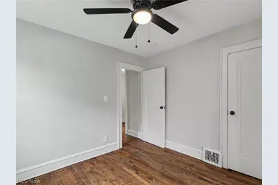 9809 Hilgert Drive, Loveland, OH 44104 - Photo 15