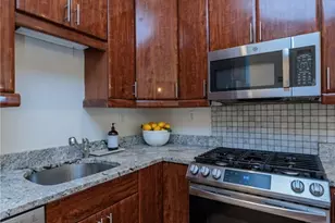 701 W Lakeside Ave, Loveland, OH 44113 - Photo 9