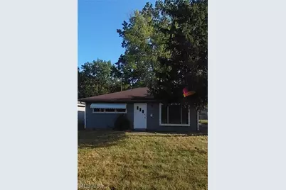 12510 Summerland Avenue, Loveland, OH 44111 - Photo 1