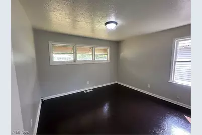 12510 Summerland Avenue, Loveland, OH 44111 - Photo 11