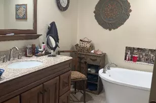 900 Dugan Rd, Belpre, OH 45714 - Photo 9