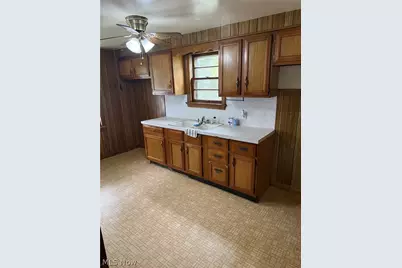 1104 Vine Street, Coshocton, OH 43812 - Photo 3